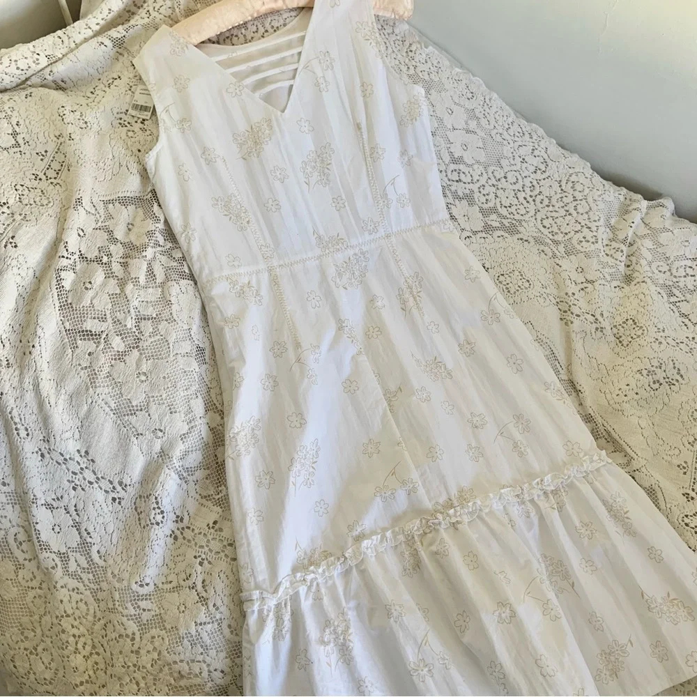Veeko White floral cottage core cotton dress NWT - Picture 3 of 7